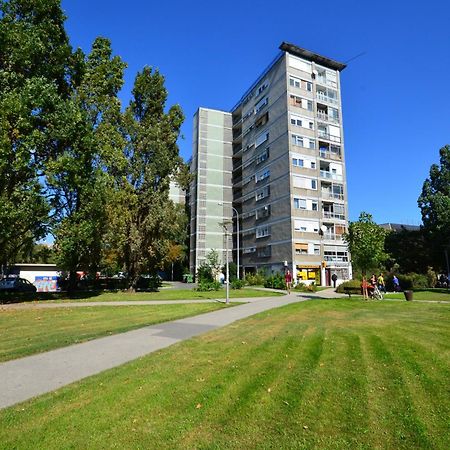 Peron 9 Zagreb Exterior foto