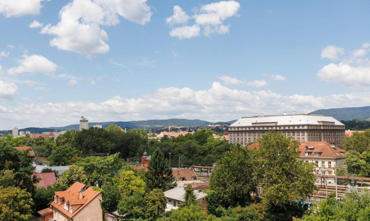 Peron 9 Zagreb Exterior foto